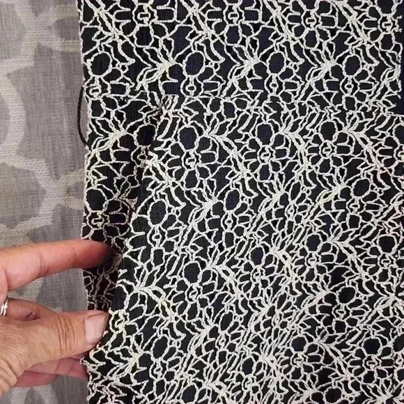 Banana Republic Floral Lace Textured Tank Jumpsuit Size 4 - Picture 4 of 11